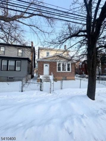 174 Munn Avenue Irvington NJ 07111