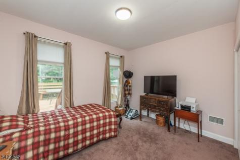 37 Thomas Terrace Wayne NJ 07470