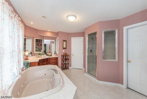 37 Thomas Terrace Wayne NJ 07470