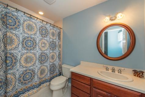 37 Thomas Terrace Wayne NJ 07470