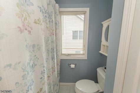 37 Thomas Terrace Wayne NJ 07470