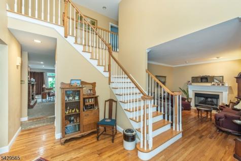 37 Thomas Terrace Wayne NJ 07470
