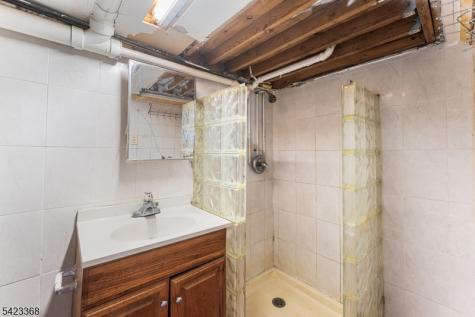 61 Jackson Street South River NJ 08882