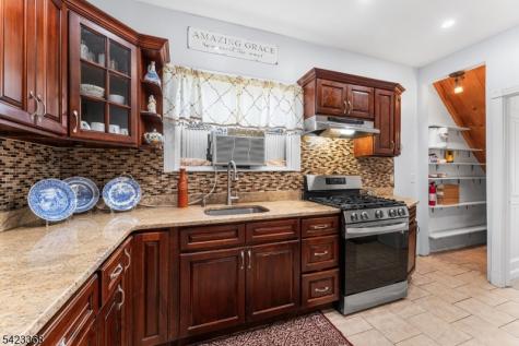 61 Jackson Street South River NJ 08882