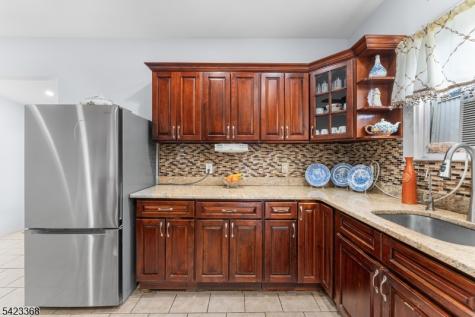 61 Jackson Street South River NJ 08882