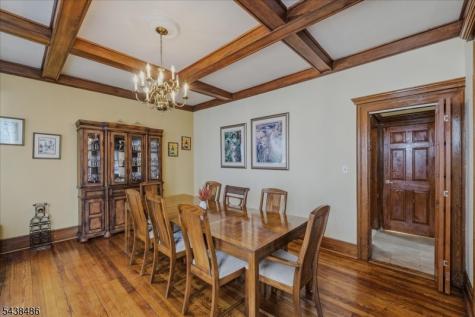 42 Rossmore Place Belleville NJ 07109