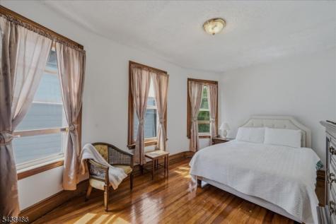 42 Rossmore Place Belleville NJ 07109
