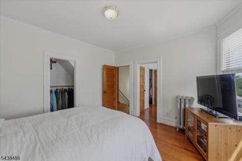 42 Rossmore Place Belleville NJ 07109