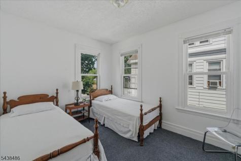 42 Rossmore Place Belleville NJ 07109