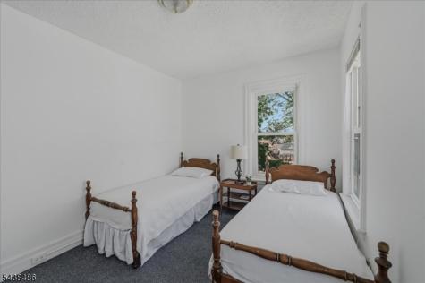 42 Rossmore Place Belleville NJ 07109