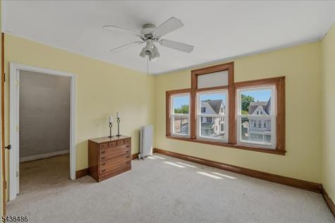 42 Rossmore Place Belleville NJ 07109