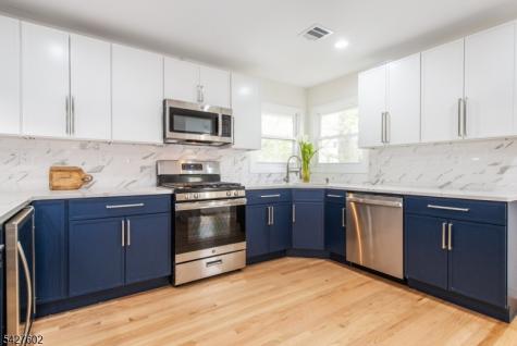 38 Mountainview Avenue East Orange NJ 07018