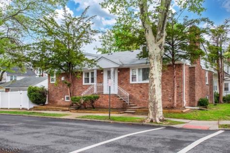 38 Mountainview Avenue East Orange NJ 07018