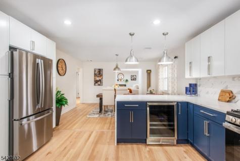 38 Mountainview Avenue East Orange NJ 07018