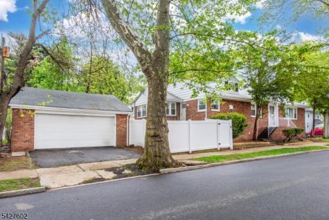 38 Mountainview Avenue East Orange NJ 07018