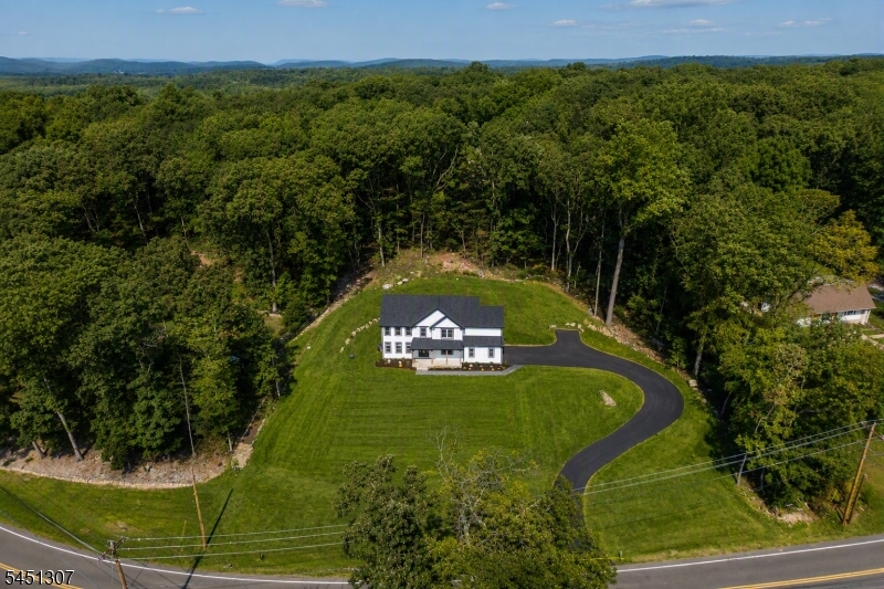 477 W Hill Road Lebanon NJ 08826