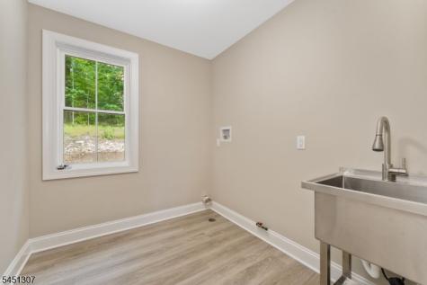 477 W Hill Road Lebanon NJ 08826