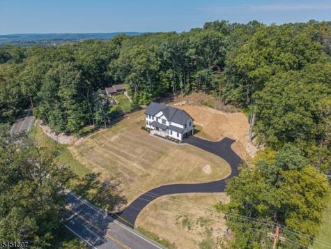 477 W Hill Road Lebanon NJ 08826