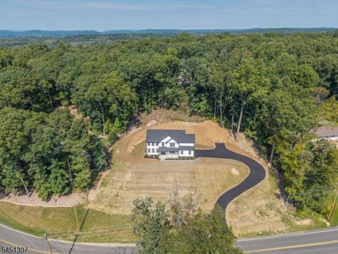 477 W Hill Road Lebanon NJ 08826