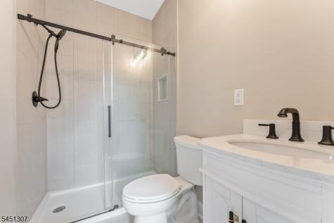 477 W Hill Road Lebanon NJ 08826