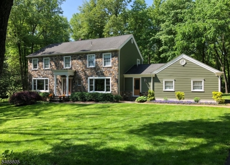 8 Stacy Lane Bernards NJ 07920