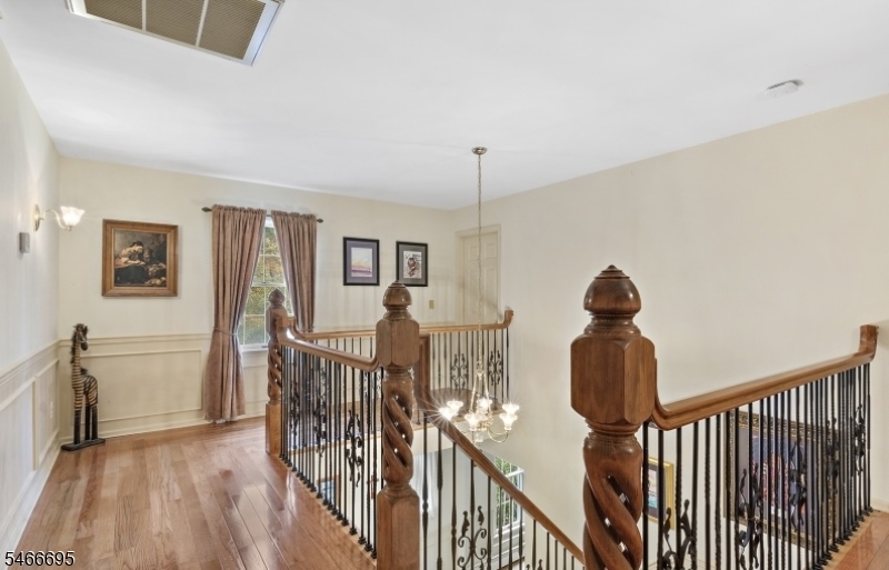 8 Stacy Lane Bernards NJ 07920