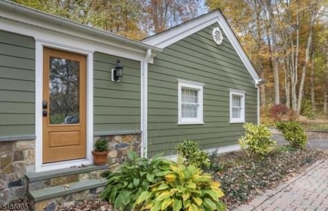 8 Stacy Lane Bernards NJ 07920