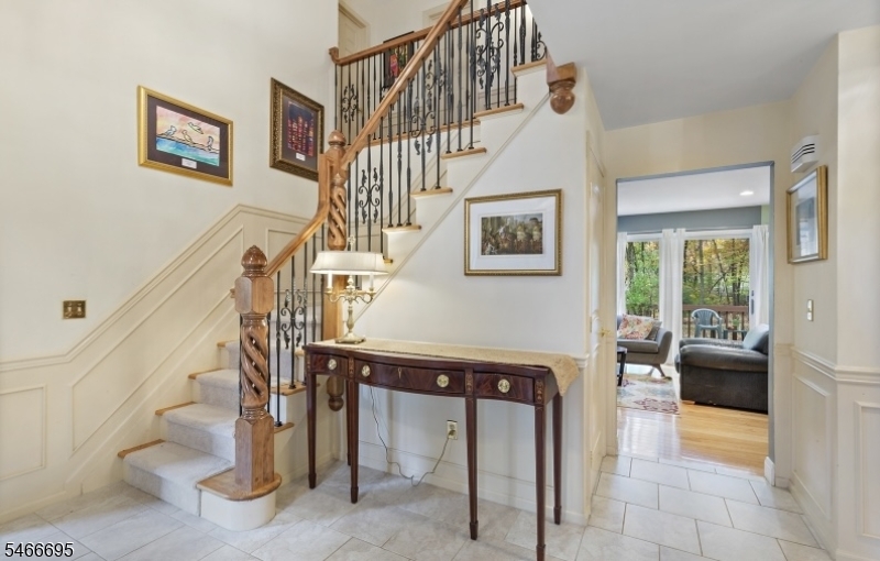 8 Stacy Lane Bernards NJ 07920