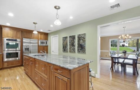8 Stacy Lane Bernards NJ 07920