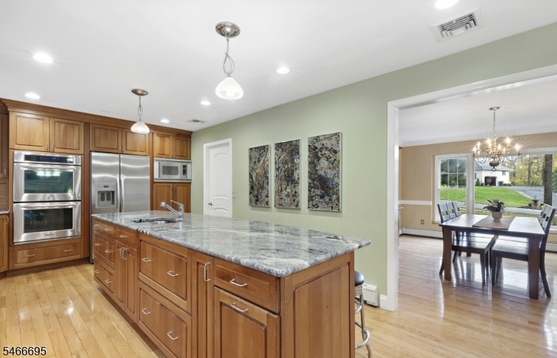8 Stacy Lane Bernards NJ 07920