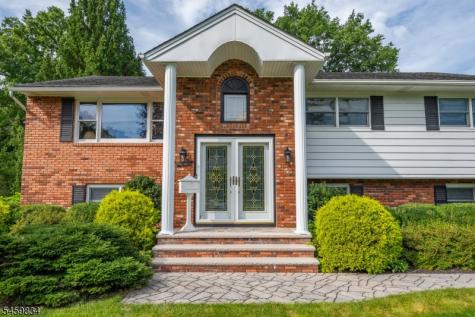 14 Jaclyn Drive East Hanover NJ 07936