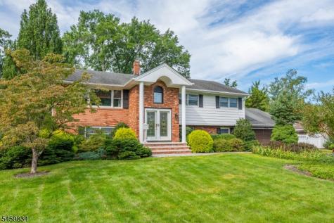 14 Jaclyn Drive East Hanover NJ 07936