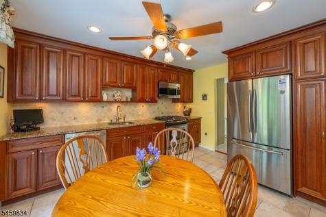 14 Jaclyn Drive East Hanover NJ 07936