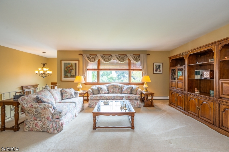 14 Jaclyn Drive East Hanover NJ 07936