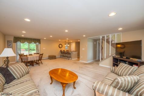 14 Jaclyn Drive East Hanover NJ 07936