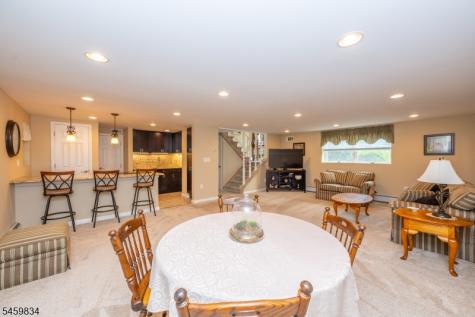 14 Jaclyn Drive East Hanover NJ 07936