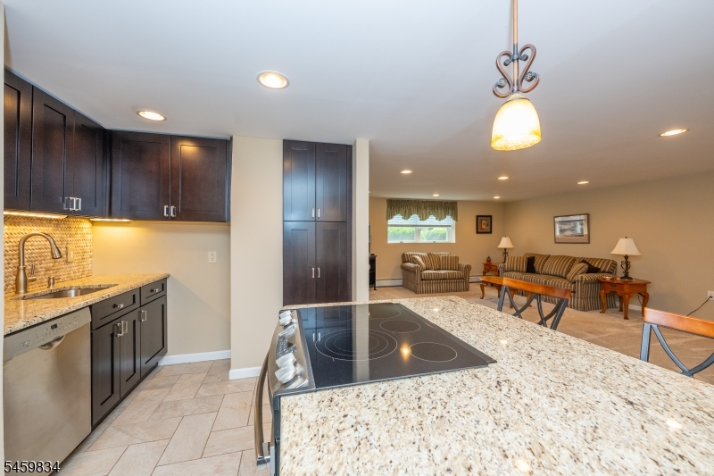 14 Jaclyn Drive East Hanover NJ 07936