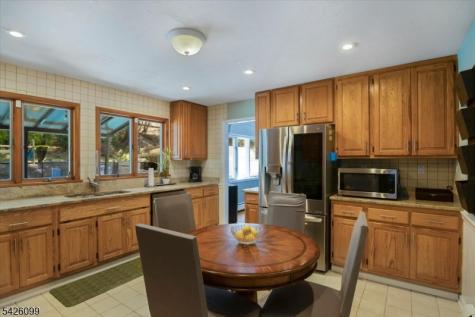 52 Molinari Drive Wanaque NJ 07465