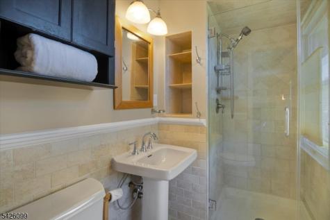 52 Molinari Drive Wanaque NJ 07465