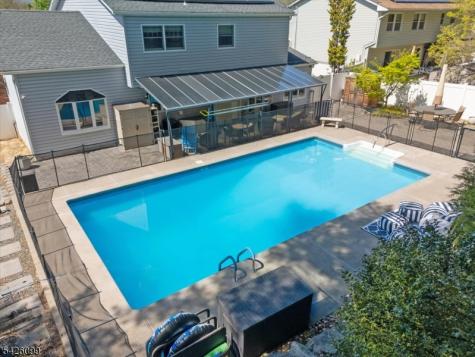 52 Molinari Drive Wanaque NJ 07465