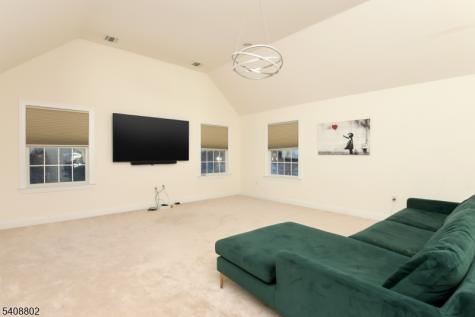 10 Raker Court Hillsborough NJ 08844