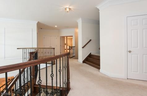 10 Raker Court Hillsborough NJ 08844