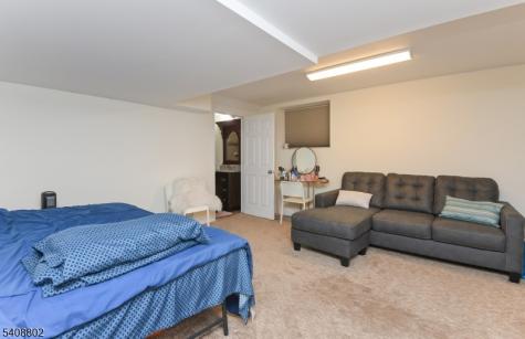 10 Raker Court Hillsborough NJ 08844