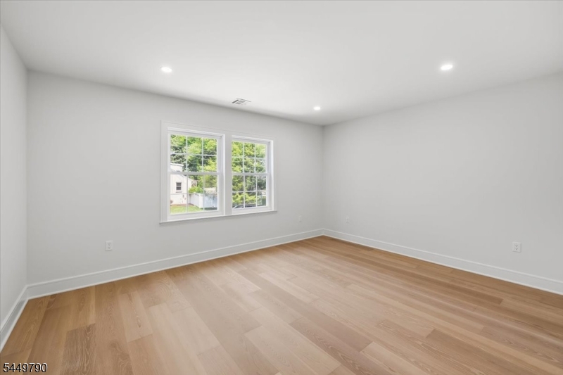 37 Congressional Parkway Livingston NJ 07039