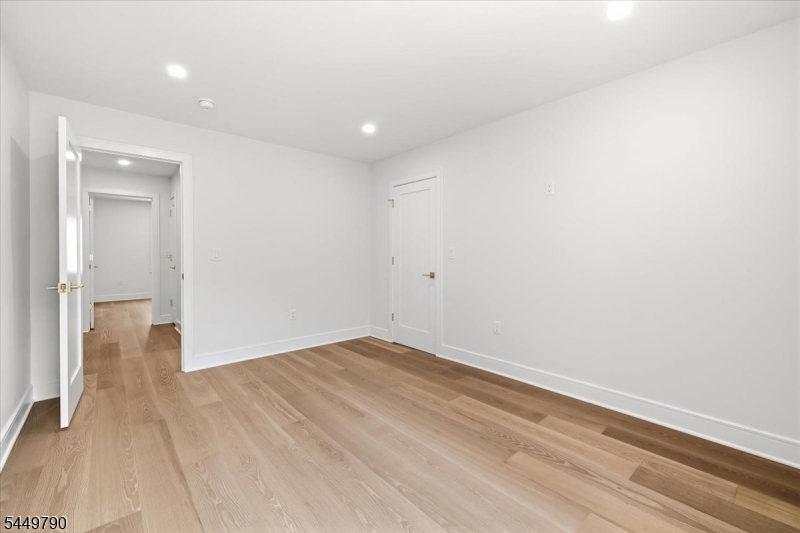 37 Congressional Parkway Livingston NJ 07039