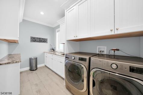 16 Schneider Lane Montville NJ 07045