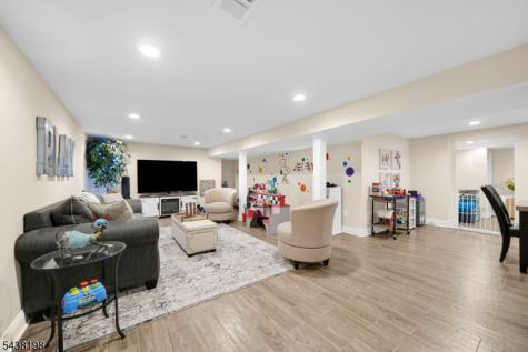 16 Schneider Lane Montville NJ 07045