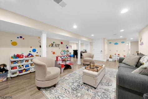 16 Schneider Lane Montville NJ 07045