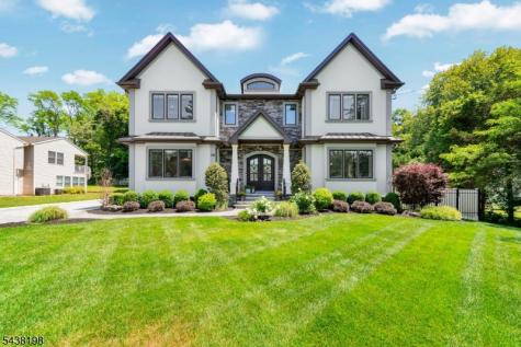 16 Schneider Lane Montville NJ 07045