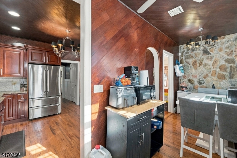 62 Shephard Avenue Newark NJ 07112